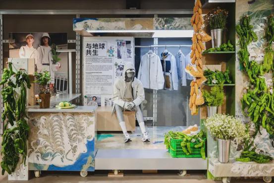 0碳店一周年安踏产品“绿”意盎然(图2)