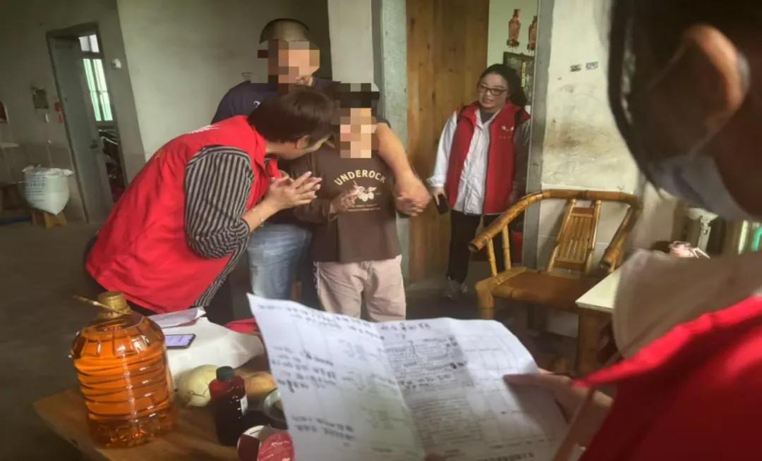 城厢区红十字会、城厢区残联走访慰问常太镇困难群众(图1)