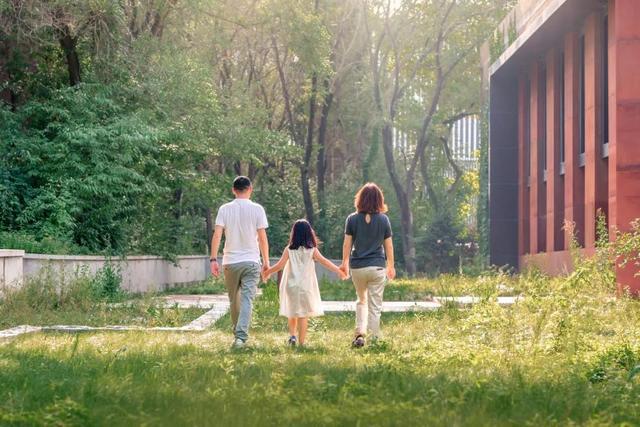 养出一个心穷的孩子是父母最大的失职(图11)