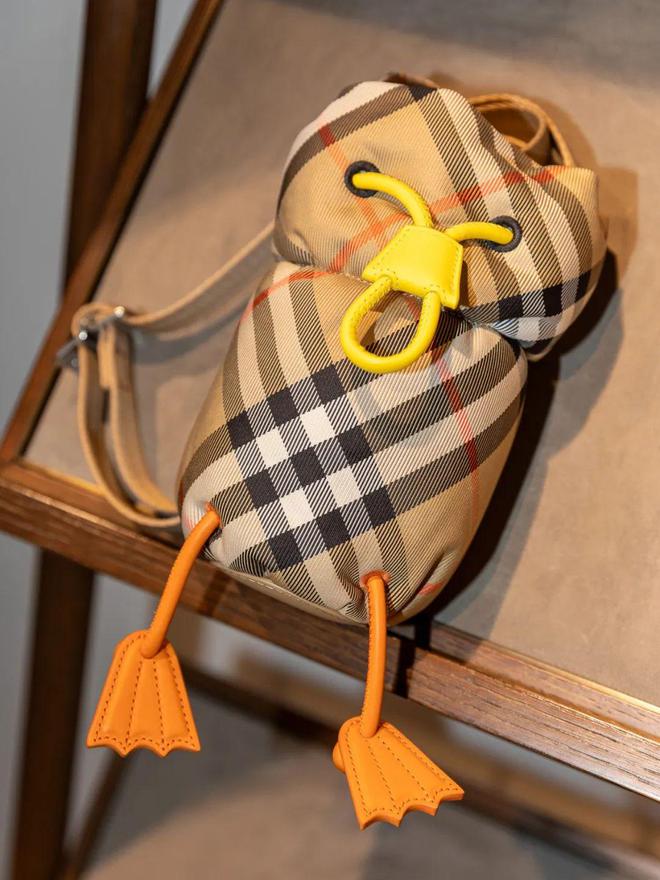 杭州伢儿消费“天花板”原来在这里Z世代年轻父母成大牌童装主力消费群(图2)