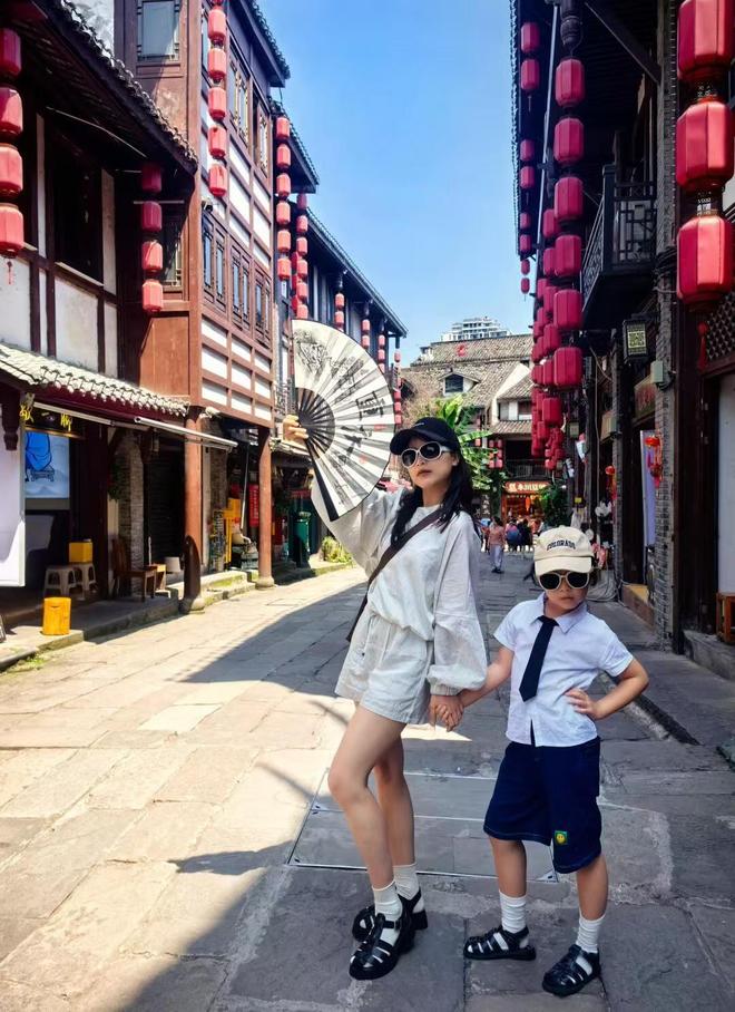 一家三口到重庆旅游四天三晚详细行程如何安排合适看完全明白(图1)