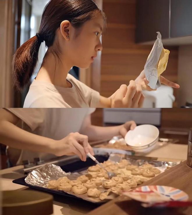 19岁黄多多留学归来穿紧身衣又美又瘦真洋气个子比妈妈矮太多(图11)