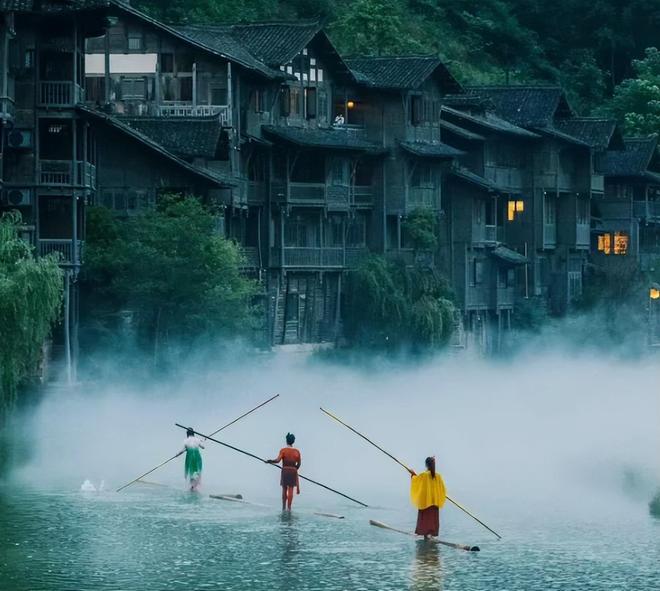 贵州旅游最新攻略贵州旅游4天3晚最佳指南四日跟团游花费(图1)