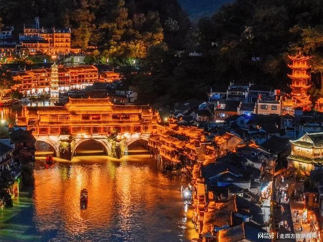 张家界五日游攻略:暑假家庭游芙蓉镇凤凰古城 本地向导报价(图4)