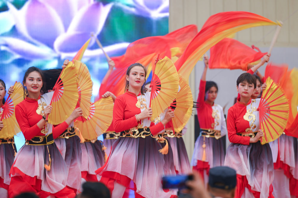 跟着环塔游新疆｜喀什篇：穿古城触云端天地大美(图4)