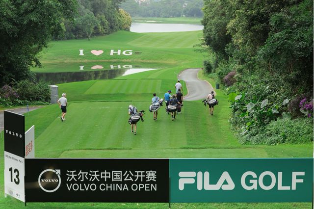 FILA斐乐品牌:高端运动时尚驱动超预期增长(图5)