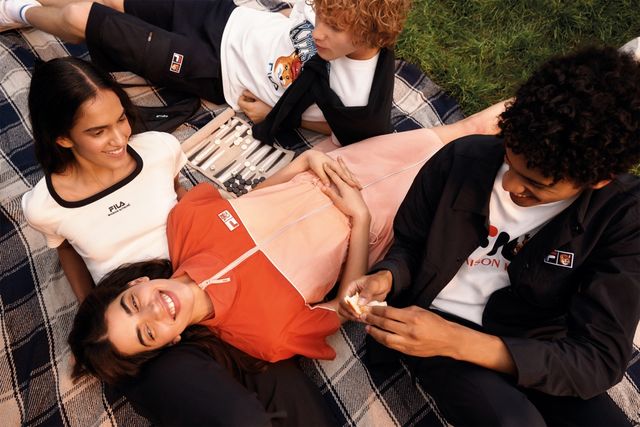 FILA斐乐品牌:高端运动时尚驱动超预期增长(图3)