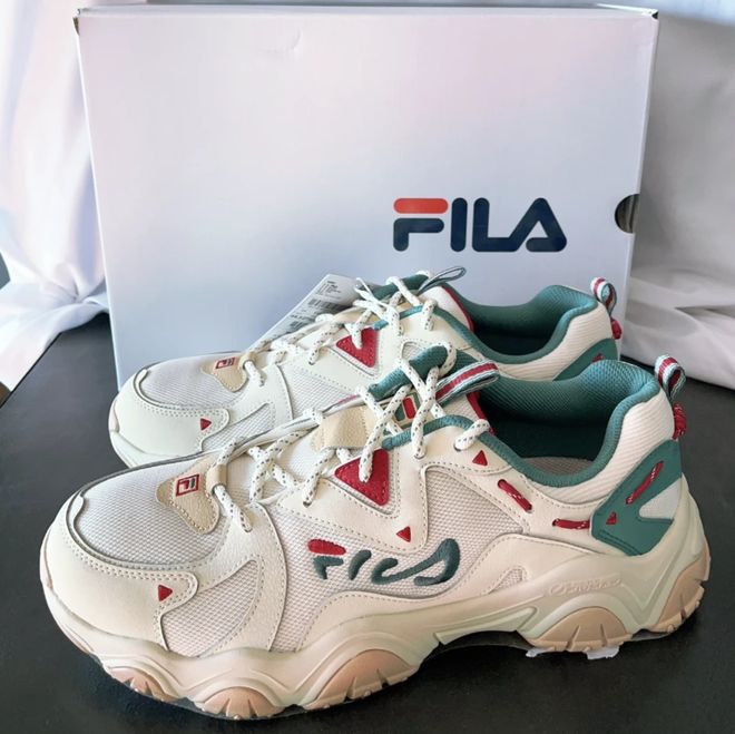 FILA“失速”：当爆款神话难再续安踏该如何救赎(图2)