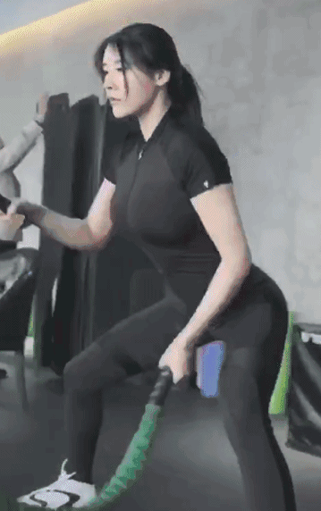 瑜伽裤也是运动服饰的一种美感十足扑面而来仁者见仁智者见者(图4)