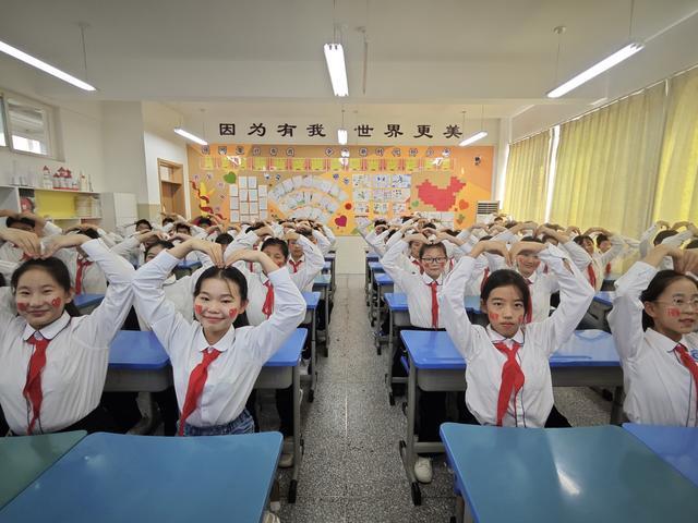 郑州市中原区澜景小学室内操展示：让运动贯穿日常(图3)