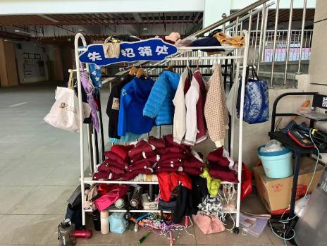 “肉痛啊！”一张照片让全国家长集体破防：买了丢丢了买→(图4)