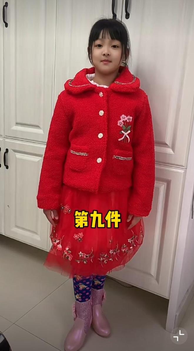 实在不行过年让孩子穿校服吧！这届家长用魔法打败了魔法(图3)