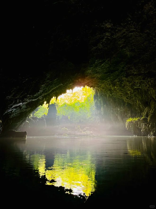 带孩子到广西玩5日跟团行程：水晶宫+三门海+德天瀑布亲子路线(图2)